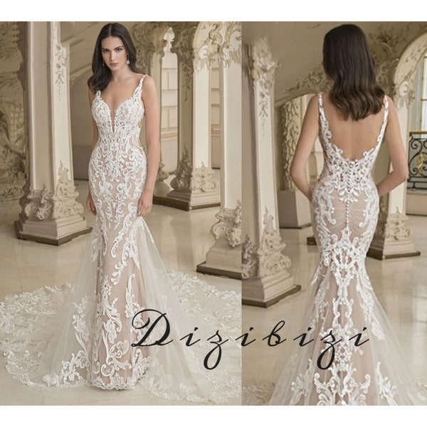 Exquisite Mermaid Deep V-Neck Wedding Dress Opulent Lace Appliques, Sleeveless Elegance, Backless Glamour, with a Luxurious Train