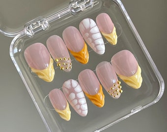 Freestyle French Press On Nails: Custom Gel Faux Acrylic Nails