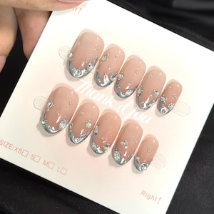 Chrom Silber Handbemalte Press On Nägel: Y2K Faux Acrylic