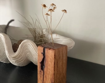 Small 5 hole botanic block with dried flower. Exquisite recycled woodblocks with delicate dried flowers and botanicals.