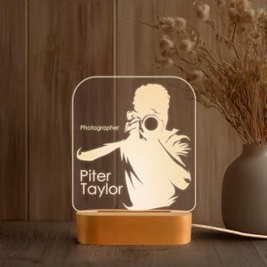 Photographer Night Light, Custom Engraved Camera Design Lamp, Personalized Photographer Gift, USB LED Wooden Base Light, Unique Photo Studio