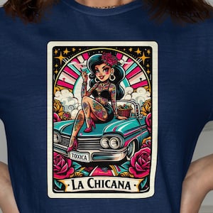 Camiseta com carta de tarô La Chicana, camiseta para garotas Chicanas, camiseta retrô com carta de tarô Chicana, camiseta hispânica moderna de tarô, presente para latinas