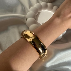 Hammered Gold Cuff Bracelet, Gold Cuff Bangle, Heavy Oversized Statement, Chunky Gold Cuff, Large Elegant Gold Bangle, Gold Bold Bangle
