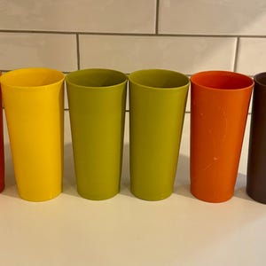 Set of 6 Tupperware Harvest Color Cups 1348