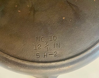 Vintage Cast Iron No. 10 12 7/16 Inch Skillet