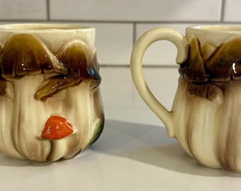 Coppia di tazze da caffè e tè vintage a forma di fungo con rilievo 3D #1104