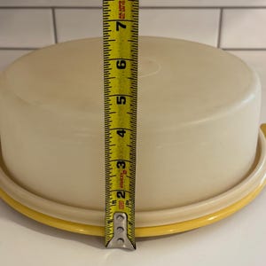 Vintage Harvest Gold Tupperware Pie Keeper