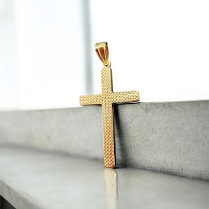 Jesus Cross Pendant in 18k Yellow Gold, Yellow Gold Crucifix Pendant, 18k Yellow Gold Christ, Religious Pendant