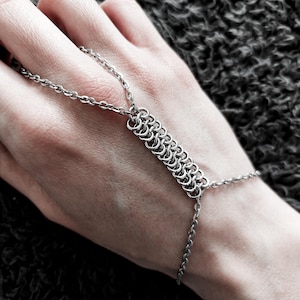 Europäisches Kettenhemd-Handkettenarmband | Einstellbar | Edelstahl | Silberfarbe | Handgefertigt