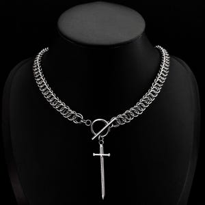 Half-persian chainmail necklace with sword pendant and OT closure | Stainless steel | Silver-colored | Handmade