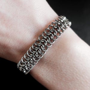 Mini Kettenarmband | Einstellbar | Edelstahl | Silberfarbe | Handgefertigt