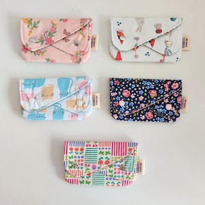 Carteira Floral Feita à Mão - Tecido Vegano, Fecho Duplo, Porta-Cartões e Moedas, Presente de Dia dos Namorados para Namorada, Acessório Bonito e Elegante