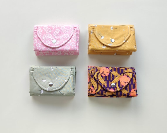 Cartera plegable de algodón floral hecha a mano Tarjetero