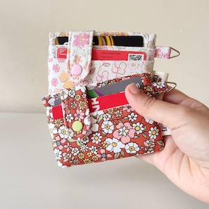 Cartera con llavero minimalista hecha a mano: tarjetero delgado con monedero, diseño compacto, regalo perfecto para ella o para él.