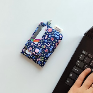 Handgemachte Brieftasche für Karten - Druckknopfverschluss, Schlüsselbundhalter, kompaktes minimalistisches, veganes & umweltfreundliches Geschenk für Mama, Sie