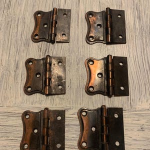 Set of 6 Antique Hinges 2” tall copper patina for small doors or old cabinet nice!