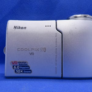 Nikon Coolpix S10 VR Digital Camera, 6.0 MP, Y2K Point & Shoot