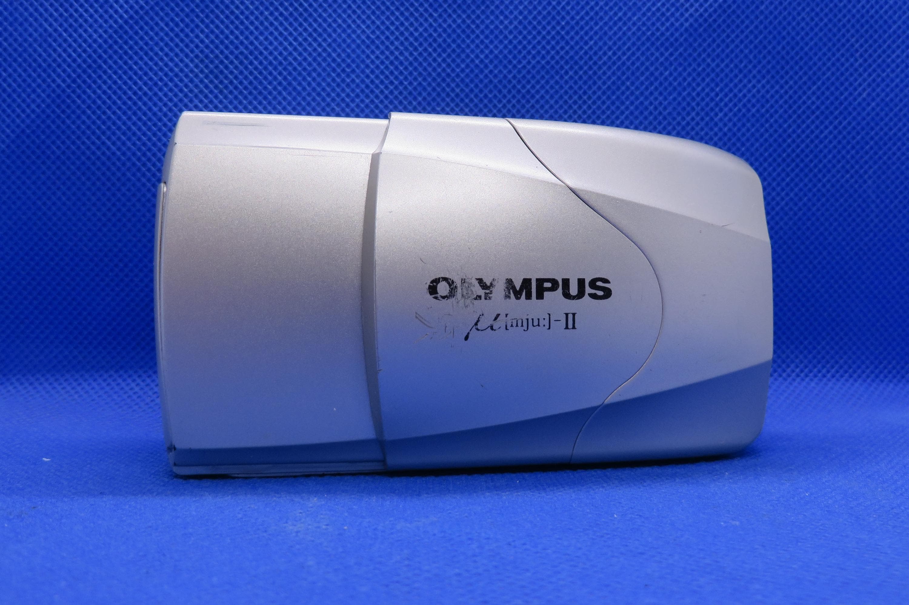 【レア おまけ付】オリンパス Stylus Epic DLX 35mm F2.8 Olympus Stylus Epic DLX 35mm Point & Shoot Film Camera for sale