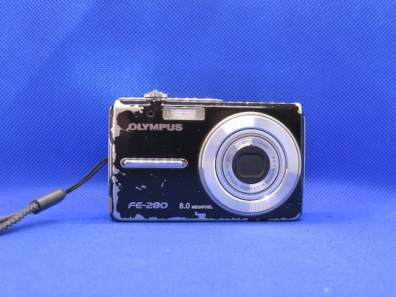 Vintage Retro Y2K Olympus Fe-280 8MP Digital Top Camera