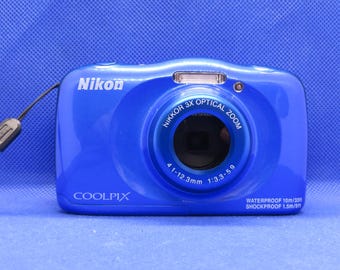 Nikon Coolpix 3200 デジタルカメラ 動作確認済み　電池　y2k Nikon Coolpix 3200 Silver 3.2MP Digital Compact Camera With Case