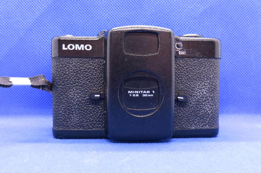 Lomo L-CA フィルムカメラ Minitar 1 28mm camera LOMO LC-A,Minitar 1 2,8/32mm Original Russian camera