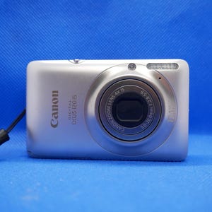 Vintage Canon Digital Ixus 120IS PowerShot SD940IS Digital IXY220IS 8.0 MP digital camera pointshoot digital compact y2k digicam 2000s
