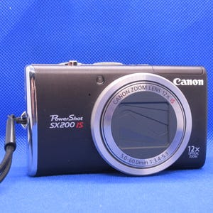Vintage retro Canon Powershot SX200IS 12.1 MP digital top camera point shoot camera digital compact y2k 2000s tested canon elph ixus ixy