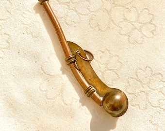 Sifflet En étain Vintage – Vert – Années 1940 – Jouet Ancien