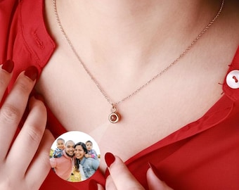 Personalized Bubble Photo Projection Necklace, Custom Memorial Photo Pendant, Projection Charm Necklace Gift for Mama Christmas Gift for Her