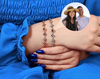 Personalized Photo Projection Bracelet, Custom Photo Chain Bracelet, Memorial Gift for Wife,  Couples Charm Bracelet, Christmas Gift For Her