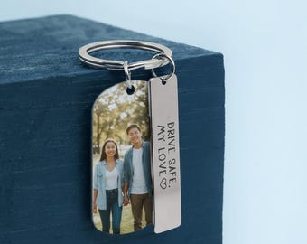 Customized Photo Keychain, Engraved Pet Picture Memorial Keyring, Pet Lover Keepsake, Couples Annivasary Gift, Christmas Gift For Her or Him