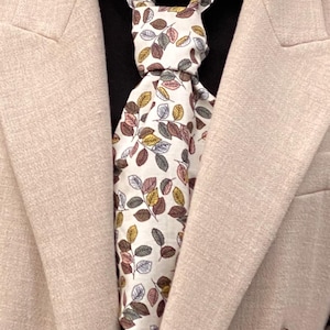 Floral Statement Tie For Women – Bold Wide Necktie With Leaf Print. Unique Gift For Her. Wide Tie. Necktie. Cravatta.
