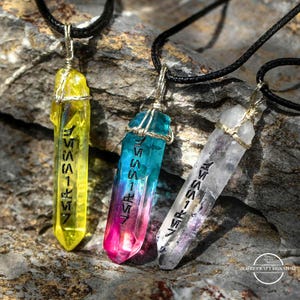Custom Kyber Crystal Necklace, Engraved Jedi Name Necklace, Unisex Lightsaber Necklace, Aurebesh Text Crystal Pendant, Star Wars Gifts Lover