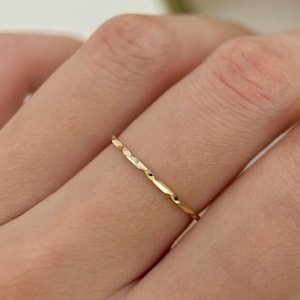 Bague superposable en or massif jaune 14 carats véritable taille diamant, bague fine superposable, anneau uni simple