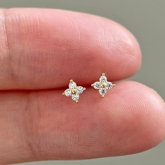 14K Solid Gold Dainty Sparkle Tiny Flower Stud Earrings, Real - Main Image