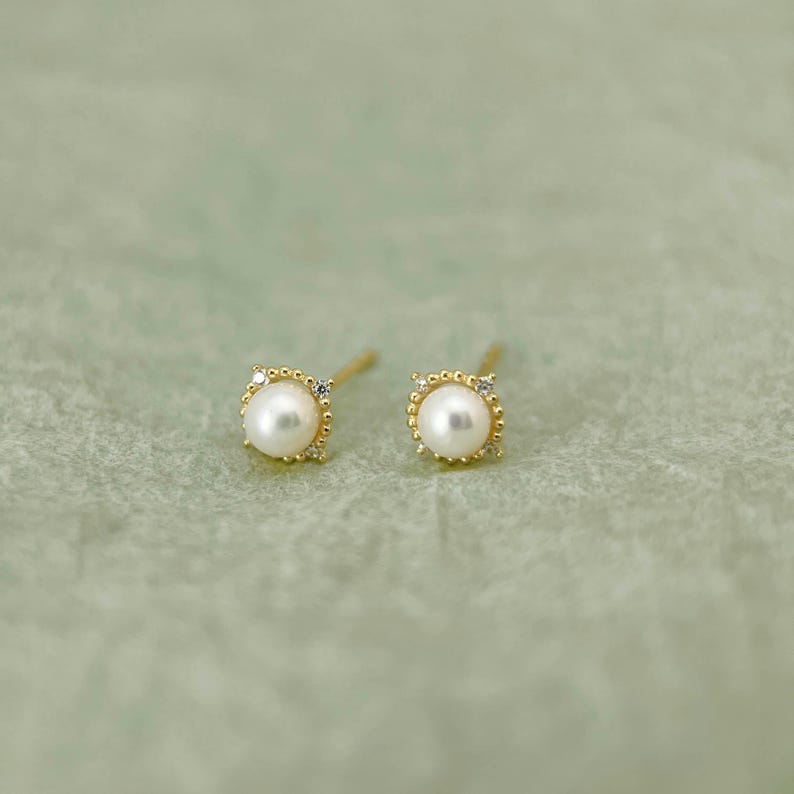 9k solid gold natural white pearl stud earrings, dainty small pearl earrings, Christmas gift for her