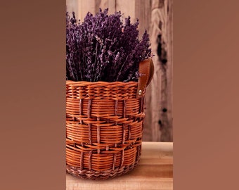 Eco-Friendly Wicker Basket with Exquisite Handcrafted Design for Stylish Storage