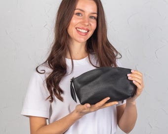 Trousse de maquillage unisexe minimaliste en cuir - Fabriquée à la main avec soin |  Organiseur pratique pour la beauté et les voyages