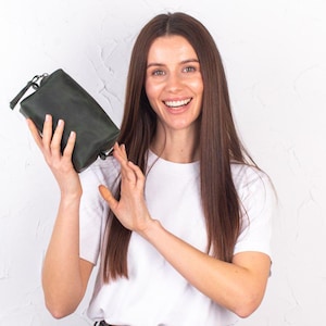 Estuche de cuero compacto, elegante y duradero con cremallera: perfecto para cosméticos, artículos esenciales y billeteras minimalistas
