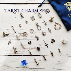 Charm Casting Set / Divination tool *Tarot*