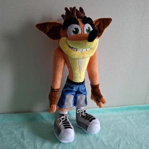 Crash bandicoot plushies - Etsy 日本