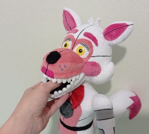 Peluche Funtime Foxy Five Nights At Freddy’s – 18-25 Cm, Rembourrage Coton Doux