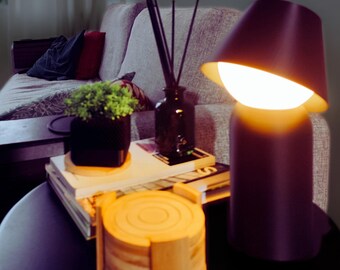 Stylish Table Lamp - Minimalist Lighting Decoration for Cozy Interiors