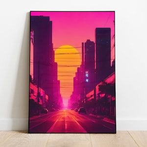 Puede incluir: Una ilustración de estilo retro de una calle de la ciudad al atardecer. Los edificios están silueteados contra un cielo rosa y naranja brillante. La calle está vacía, con algunos coches aparcados en el lateral. La imagen tiene un brillo de neón y una sensación futurista.