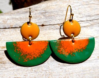 Earrings with enamel in green-orange and gold ear hooks