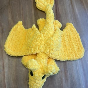 DIGITAL PATTERN Feather Tail Dragon Crochet Pattern / Fourth Wing Inspired Andarna Dragon Pattern