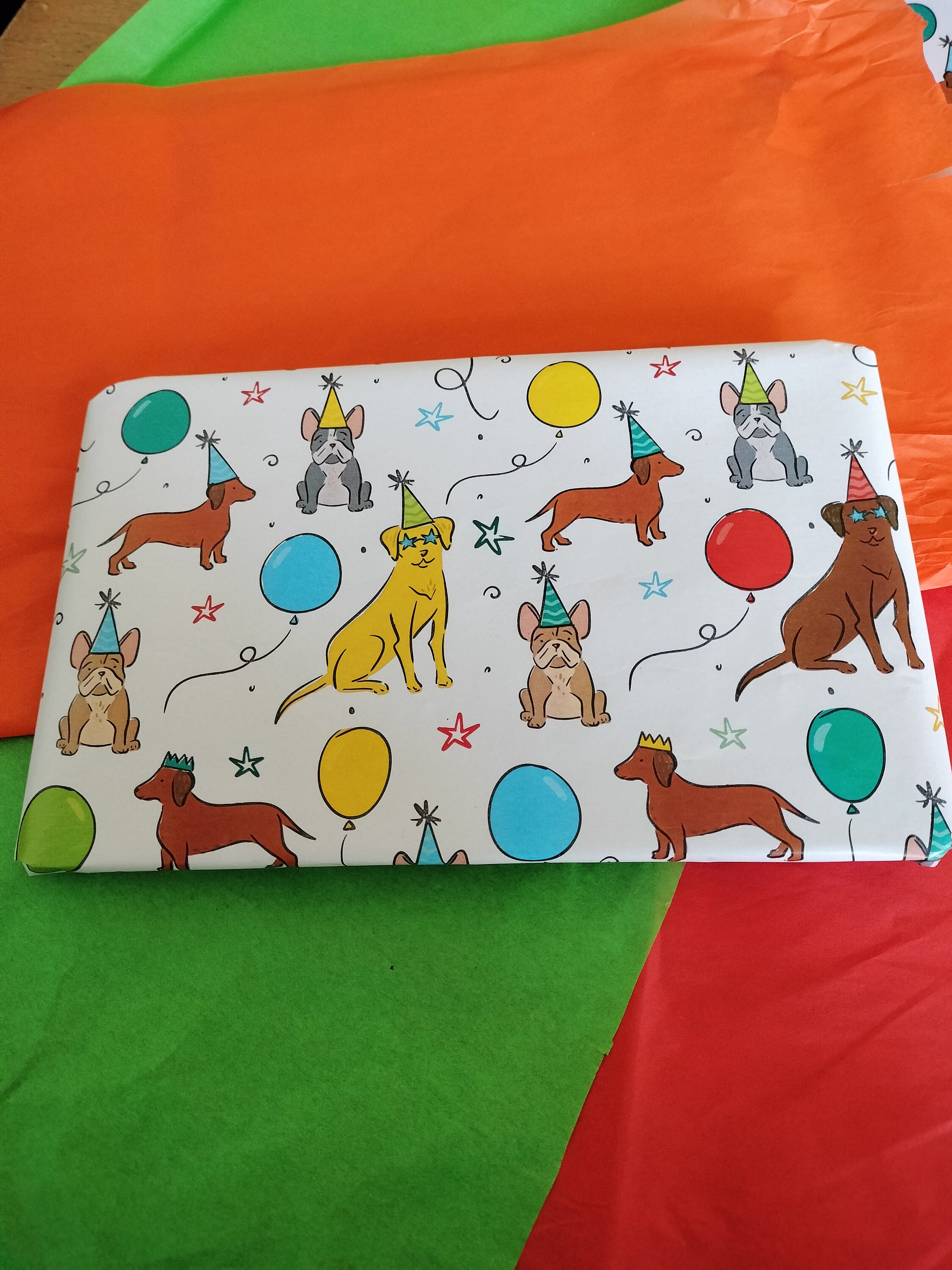 Ready Made Childrens Pass the Parcel Party Game Boys Girls Unisex ...
