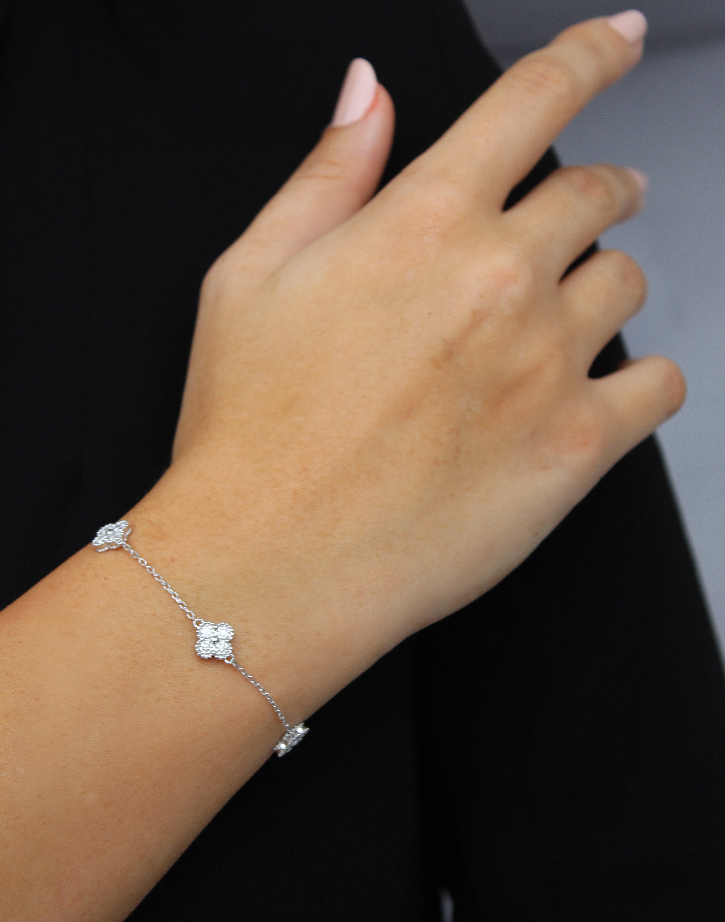 Moissanite Clover Bracelet - Etsy