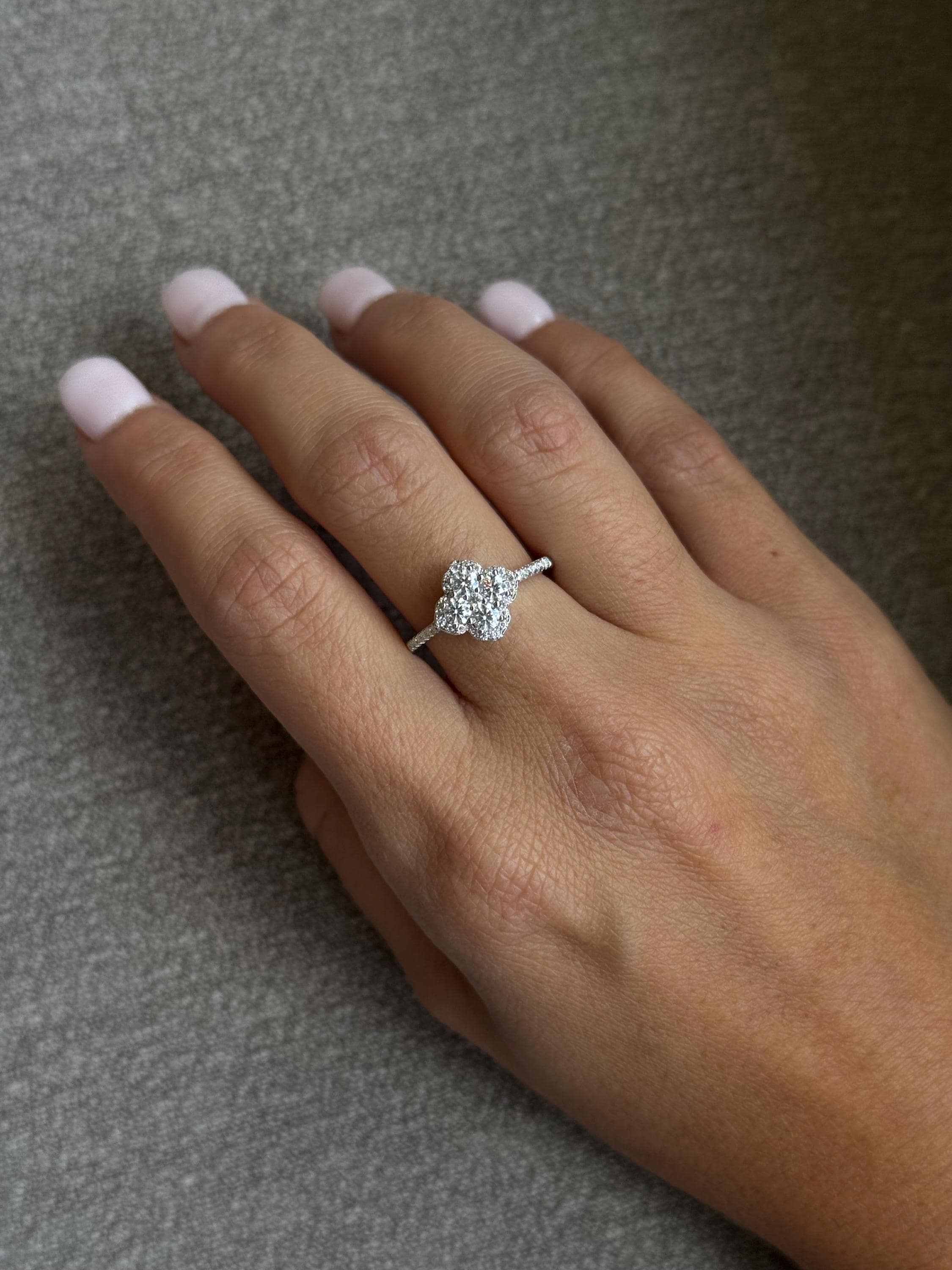 【Moissanite】Clover ring ÉCLATrou jewelry Moissanite Clover Ring - Four Leaf Ring, Pave Lucky Ring , 4