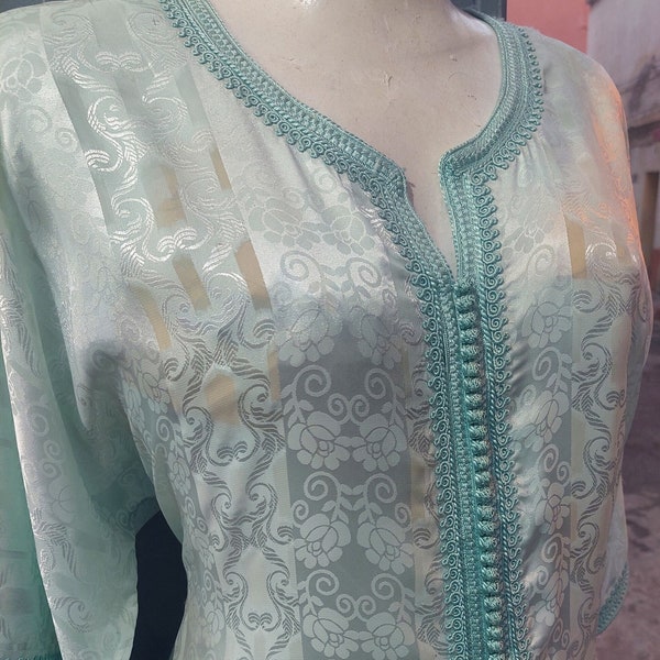 Handmade Moroccan Kaftan in Soft Jawhara Silk - Elegant Long Dress for Aid, Ramadan, and Maternity